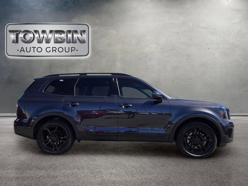 Certified 2025 Kia Telluride EX X-Line AWD/4WD image 3