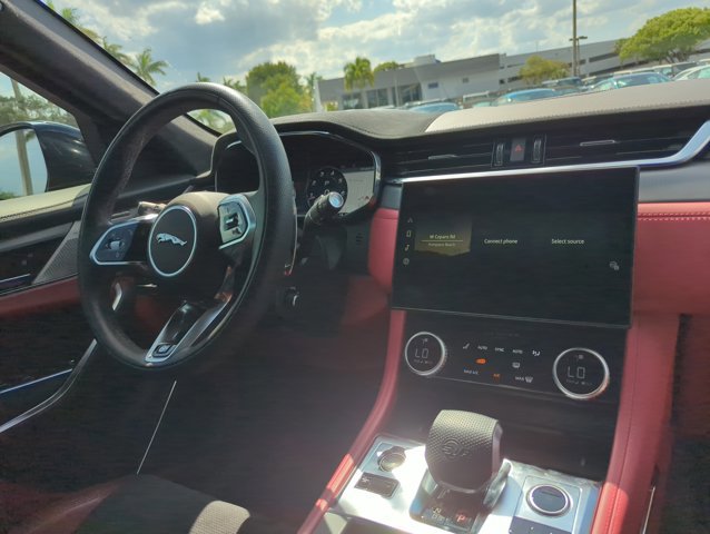 Used 2024 Jaguar F-PACE SVR AWD/4WD image 27