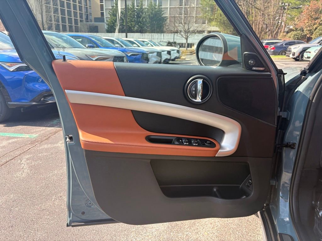 Used 2023 MINI Cooper Countryman S w/ Signature Upholstery Package AWD/4WD image 29