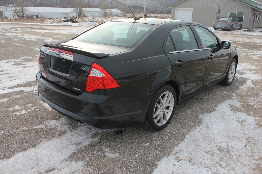 Used 2011 Ford Fusion SEL w/ 302A Rapid Spec Order Code image 6