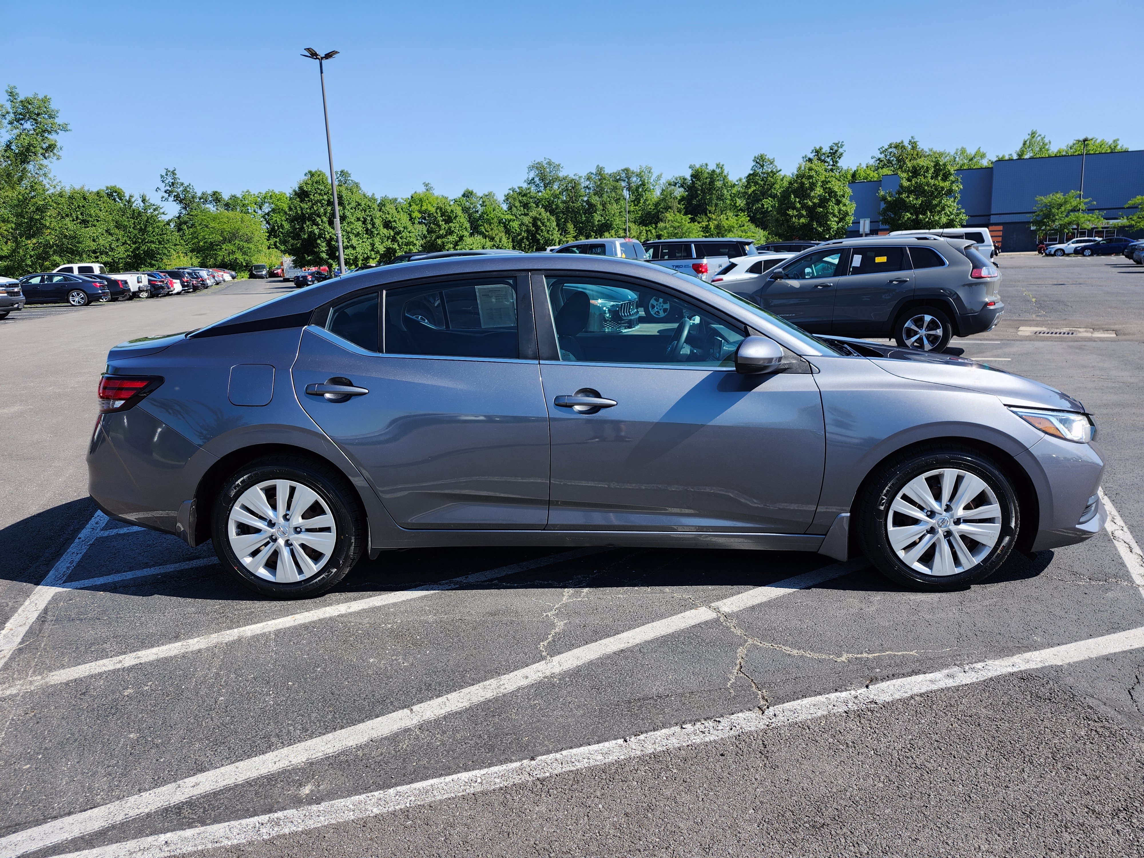 Used 2020 Nissan Sentra S FWD image 16