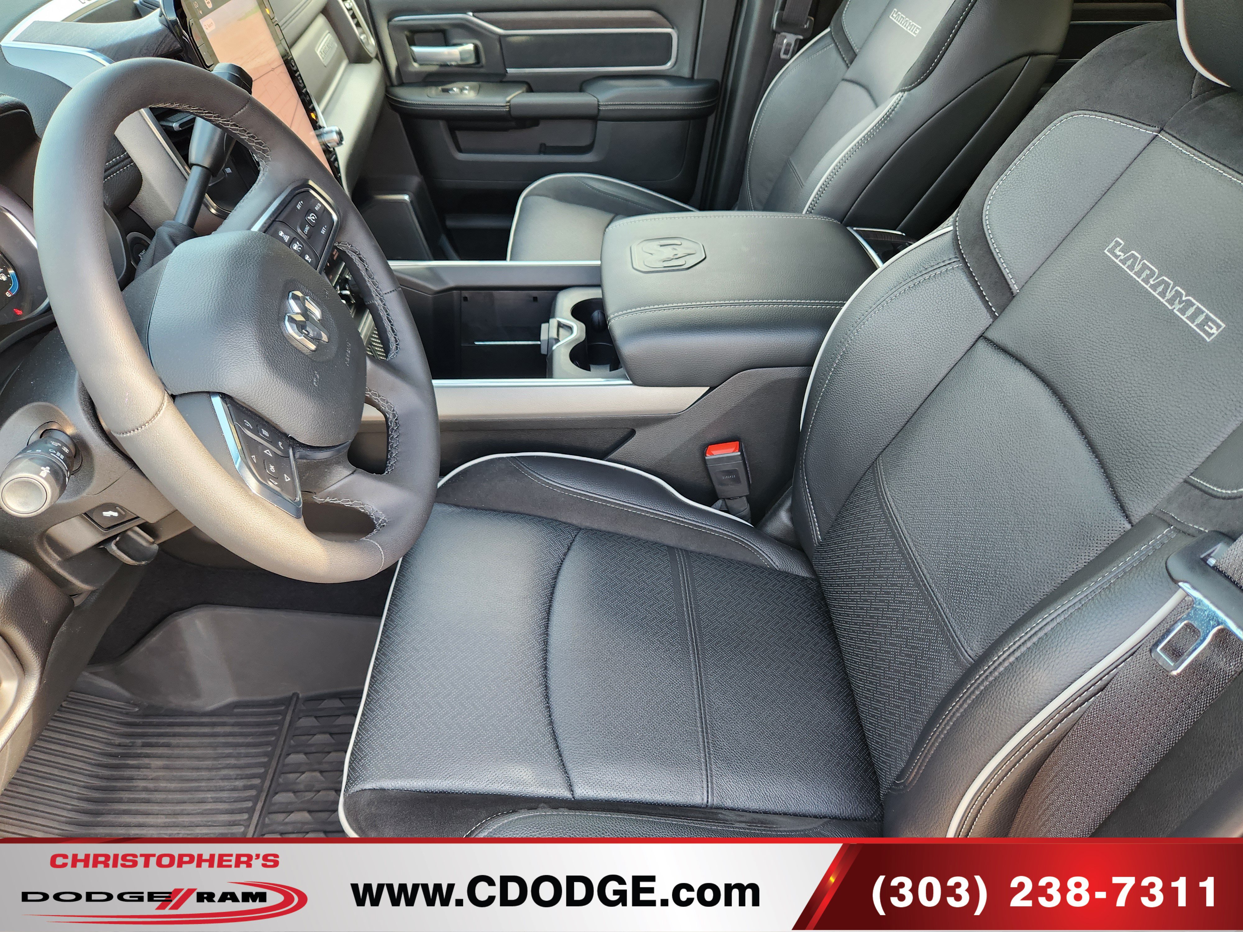 Used 2026 RAM 2500 Laramie AWD/4WD image 14