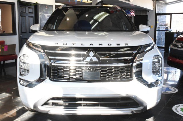 New 2026 Mitsubishi Outlander SEL AWD/4WD image 2