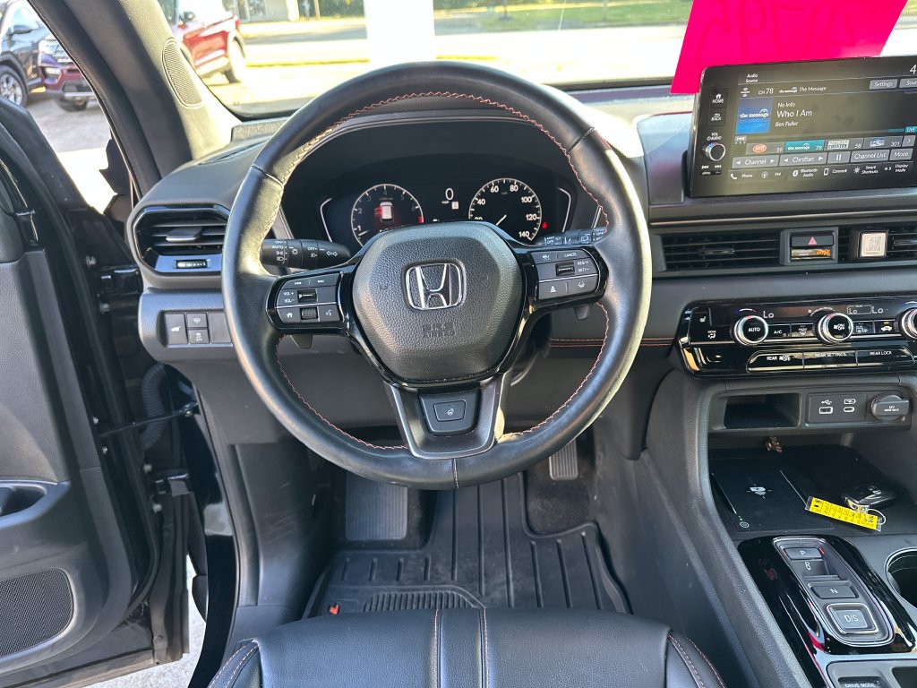 Used 2024 Honda Pilot TrailSport image 13