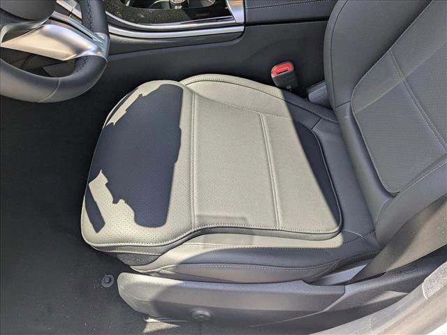 Certified 2025 Mercedes-Benz C 300 Sedan image 4