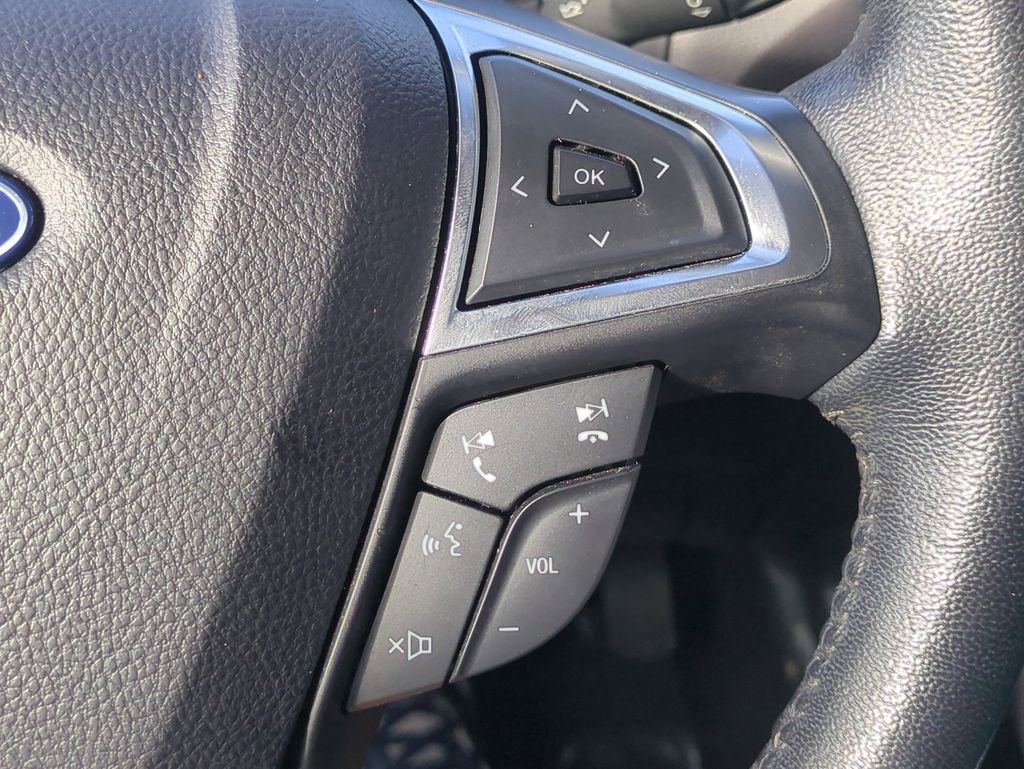 Used 2022 Ford Edge Titanium image 28