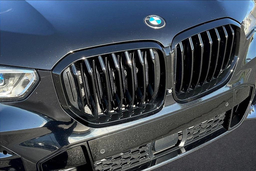 Used 2022 BMW X5 M50i w/ Executive Package AWD/4WD image 32