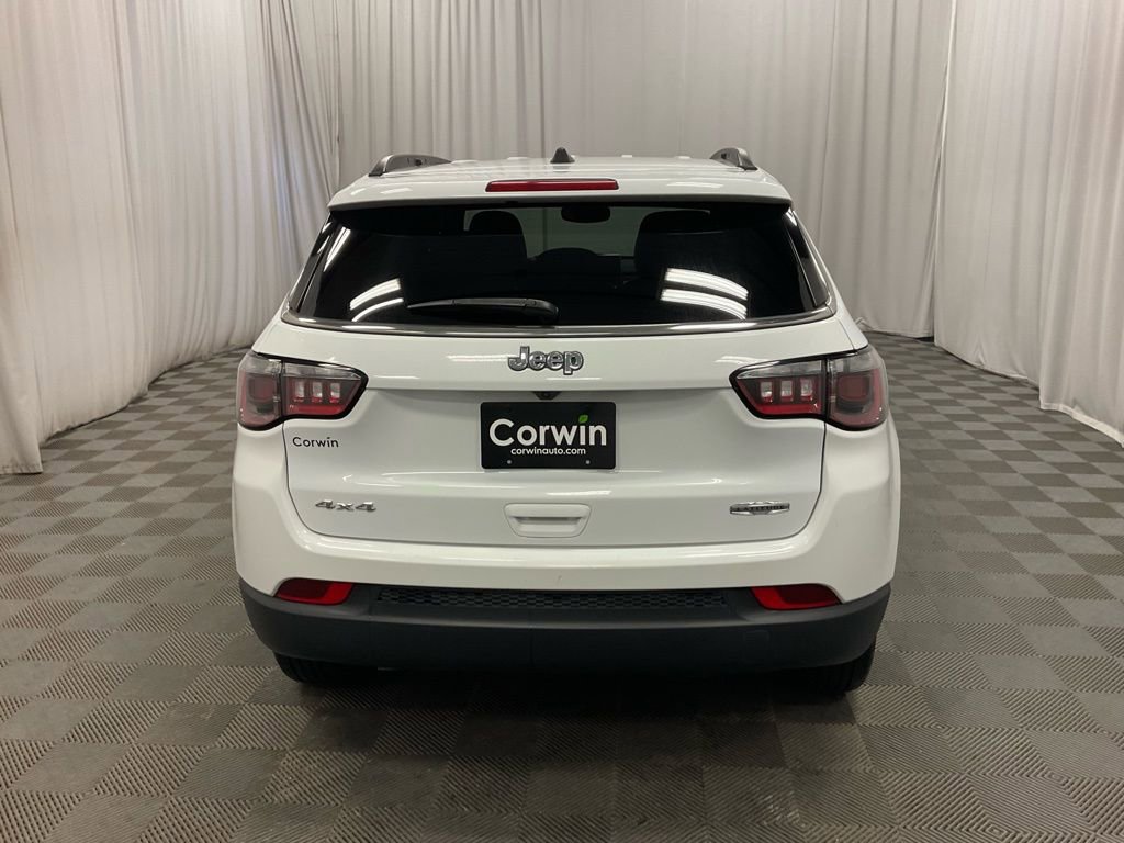 Used 2024 Jeep Compass Latitude image 5