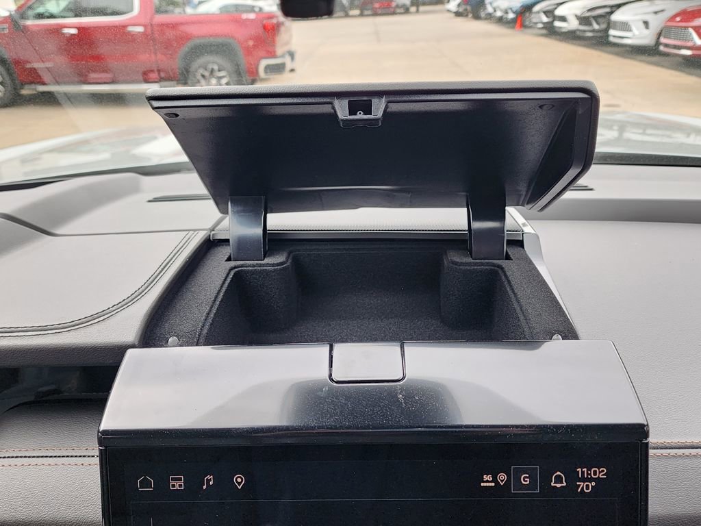 New 2026 GMC Yukon AT4 image 33