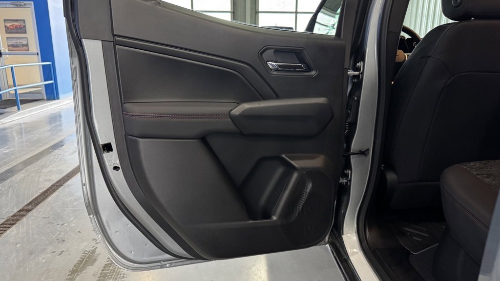 New 2025 Chevrolet Colorado Z71 w/ Technology Package image 12