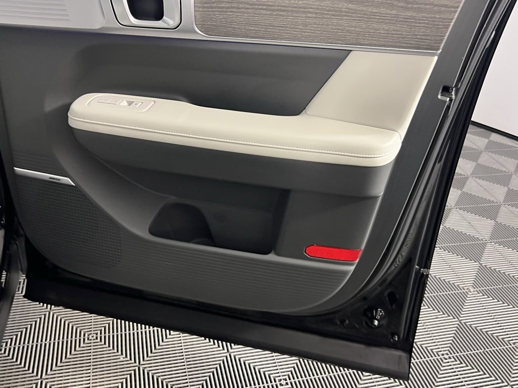 Used 2024 Hyundai Santa Fe Limited image 38