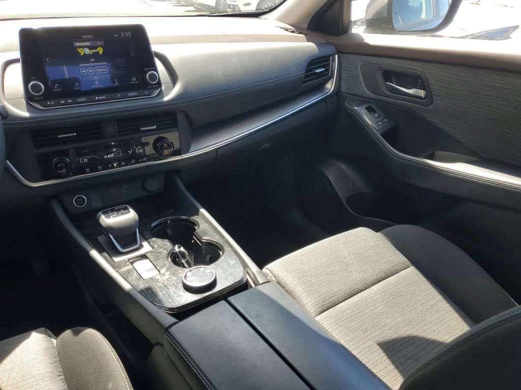 Used 2023 Nissan Rogue SV AWD/4WD image 14
