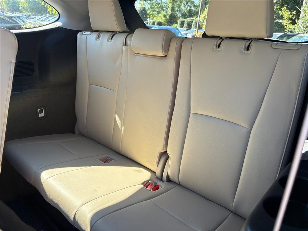 Used 2020 Toyota Highlander Platinum AWD/4WD image 19