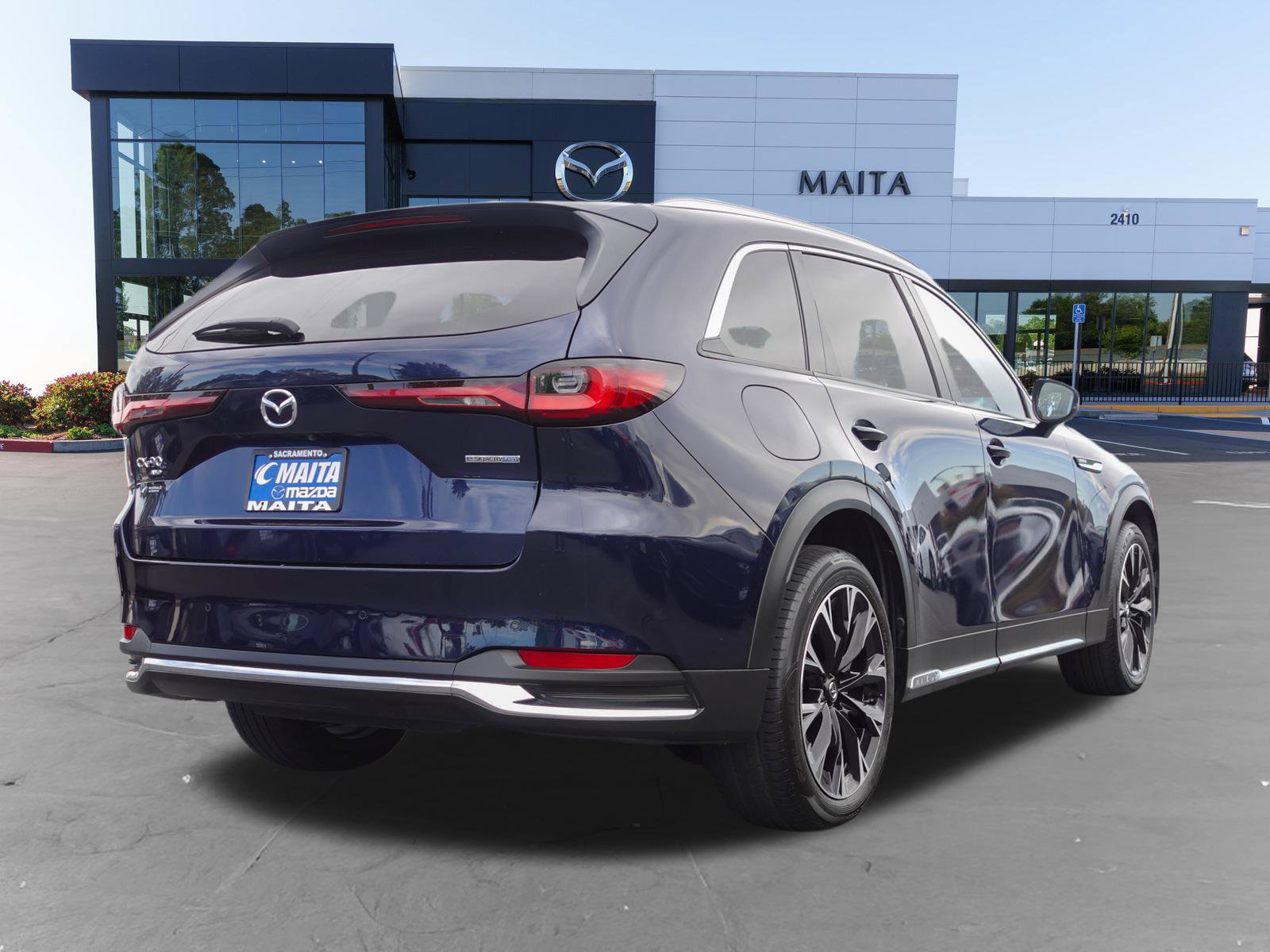 Used 2024 MAZDA CX-90 Plug-In Hybrid w/ Premium Plus AWD/4WD image 4