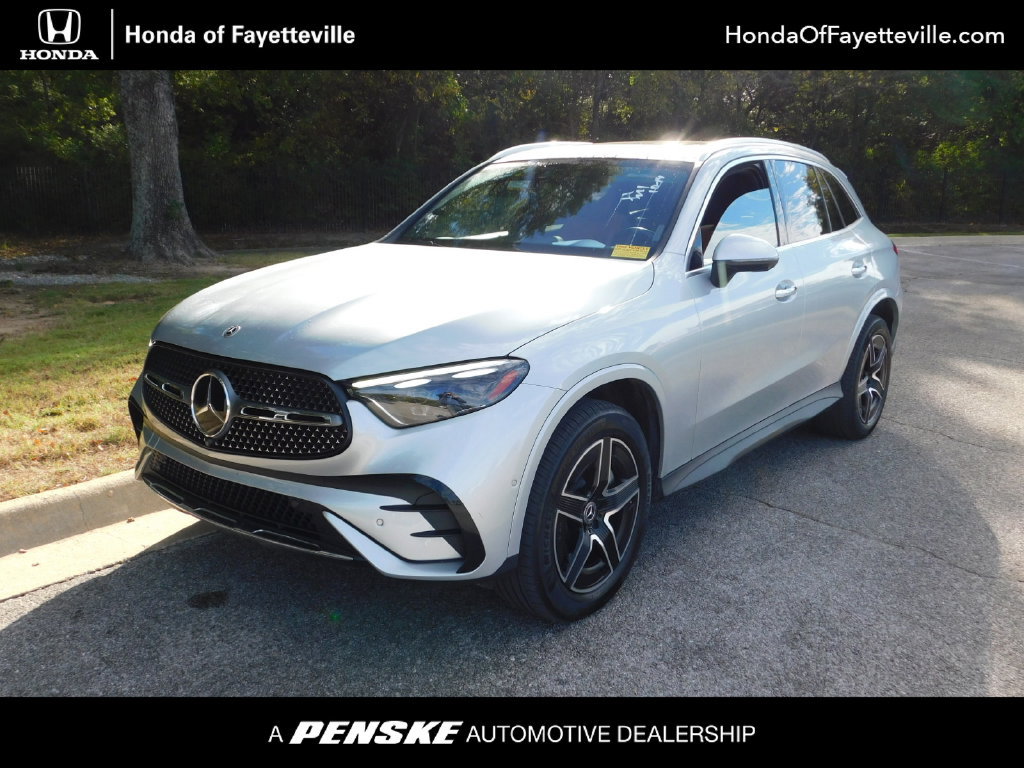 Used 2023 Mercedes-Benz GLC 300 4MATIC image 1
