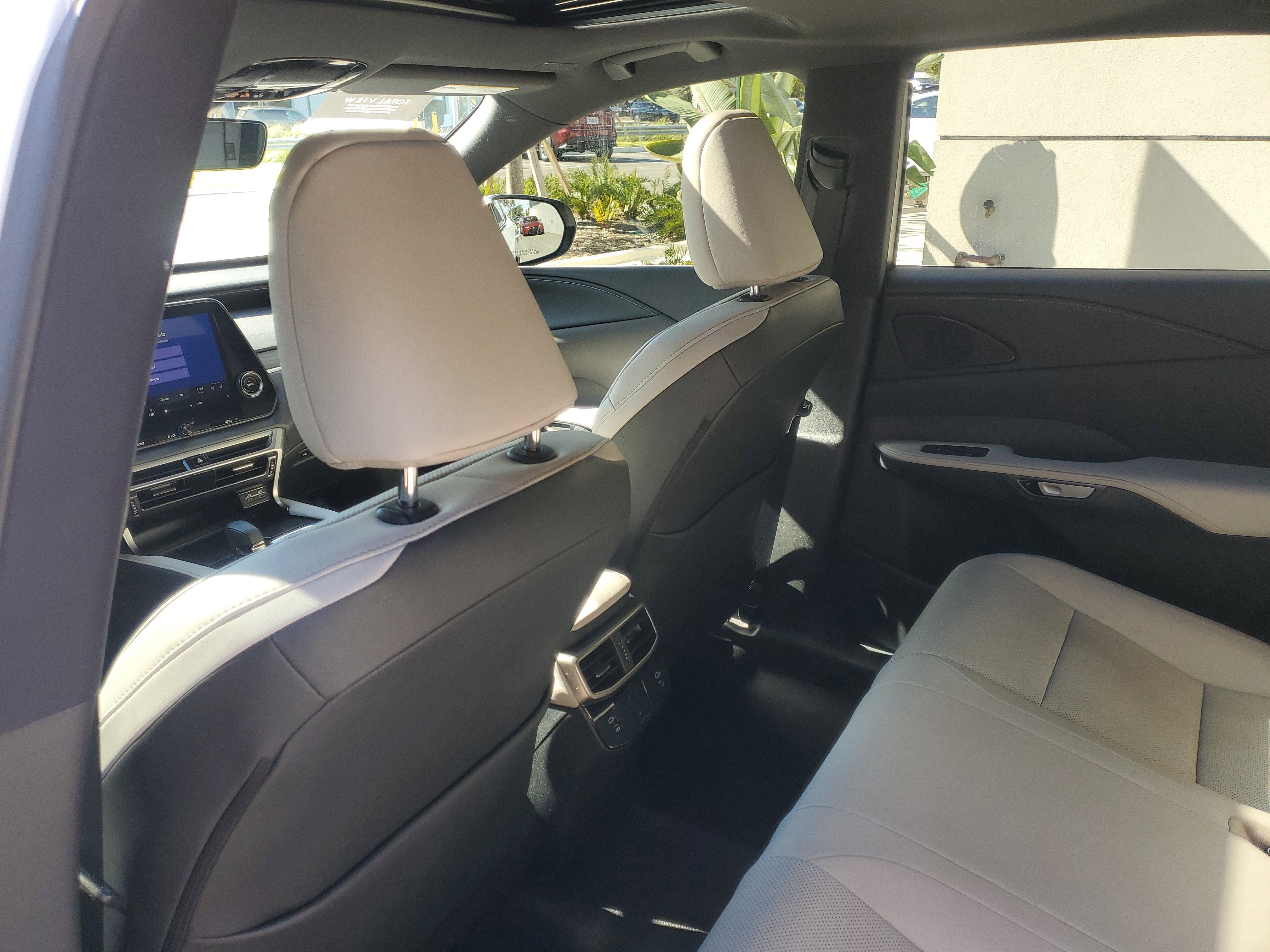 Used 2023 Lexus RX 350 Premium w/ Accessory Package (Z1) image 12