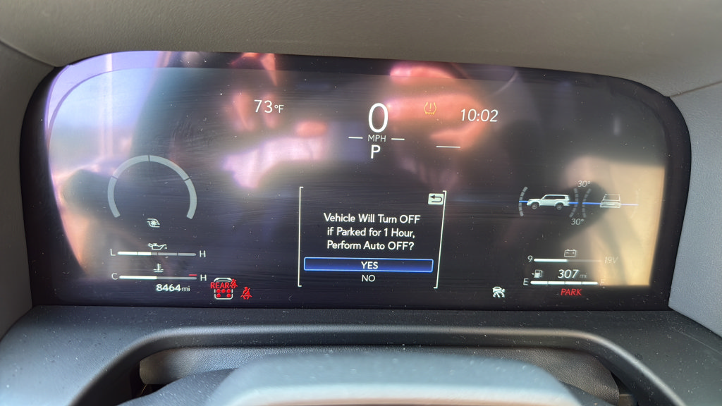 Used 2025 Lexus GX 550 w/ Accessory Package (2T) AWD/4WD image 26