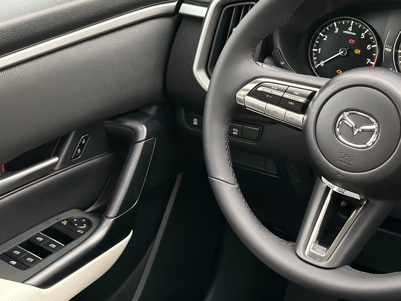 New 2026 MAZDA CX-50 AWD 2.5 S w/ Preferred Pkg image 17