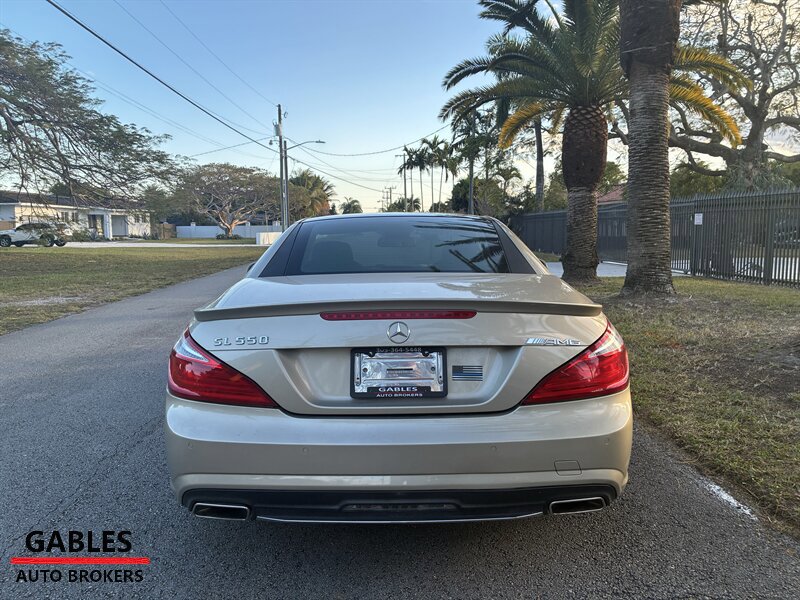 Used 2013 Mercedes-Benz SL 550 image 12