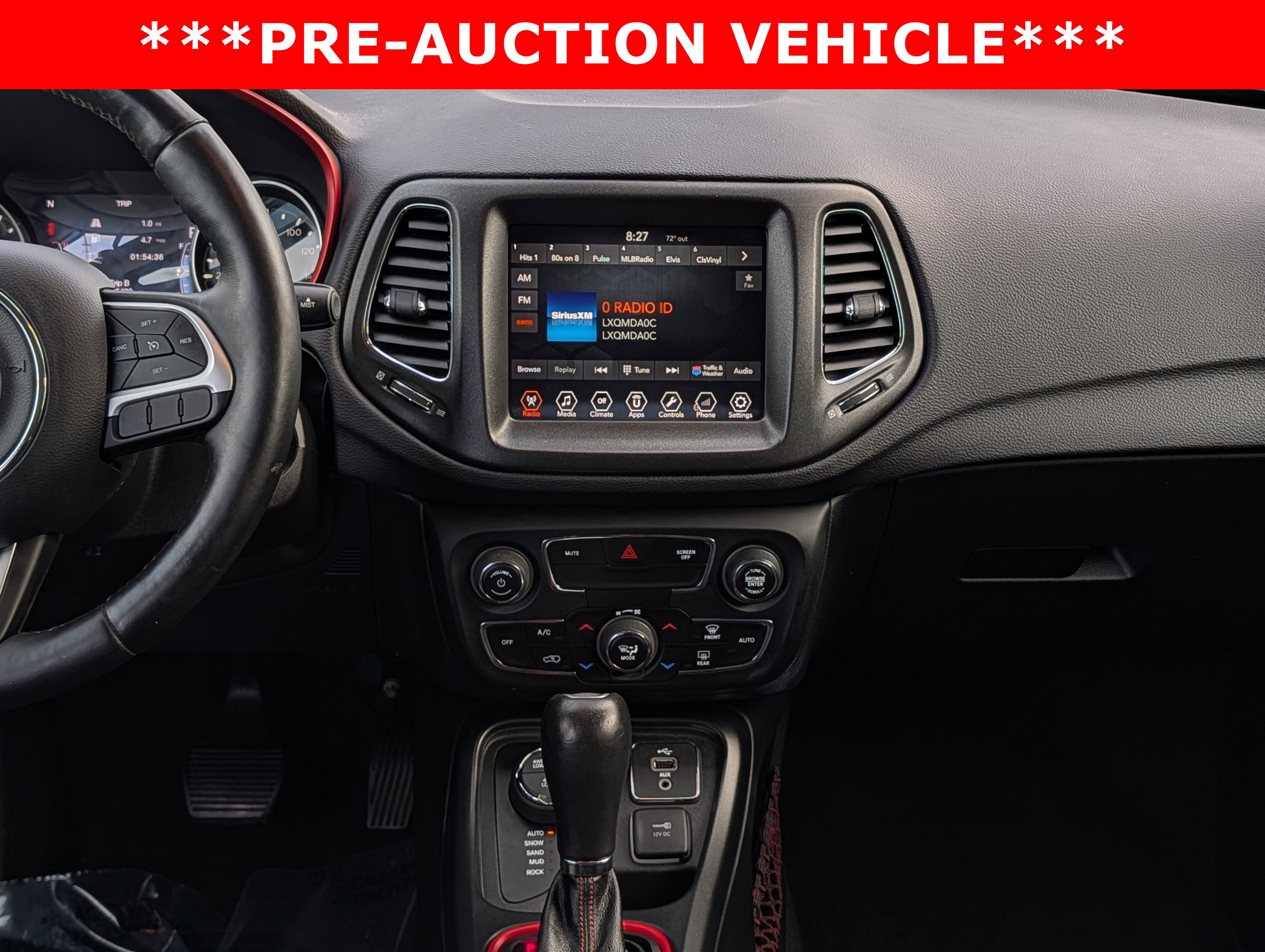 Used 2018 Jeep Compass Trailhawk w/ Leather Interior Group AWD/4WD image 19