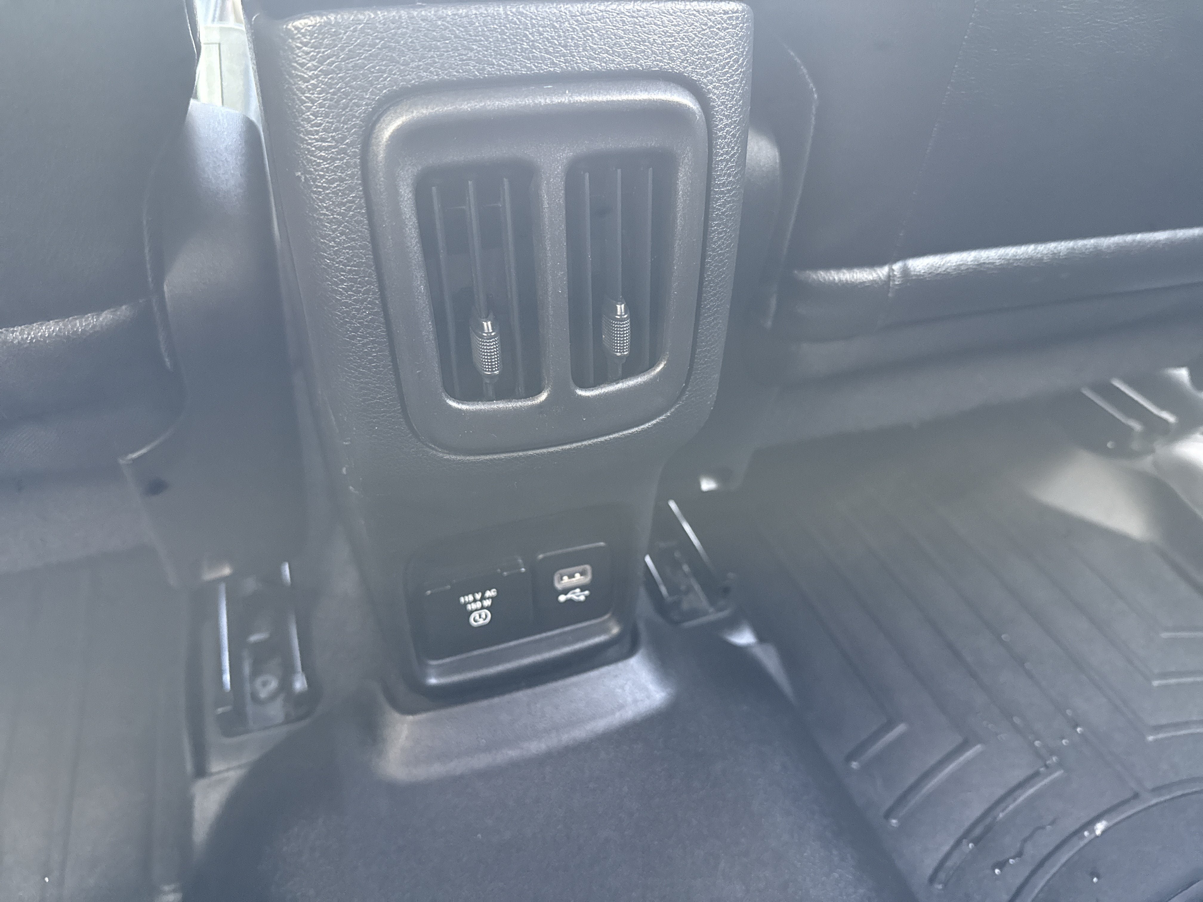 Used 2018 Jeep Compass Latitude w/ Popular Equipment Group AWD/4WD image 10