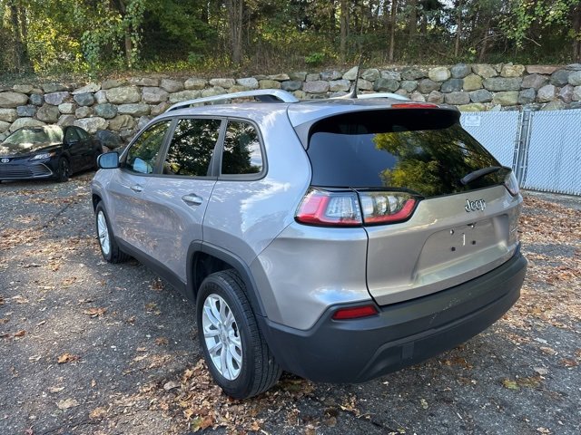 Used 2021 Jeep Cherokee Latitude image 3