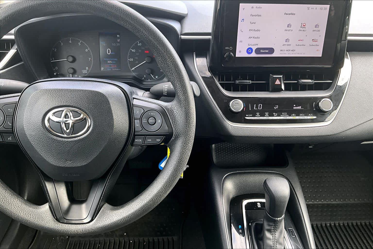 Used 2024 Toyota Corolla LE FWD image 47