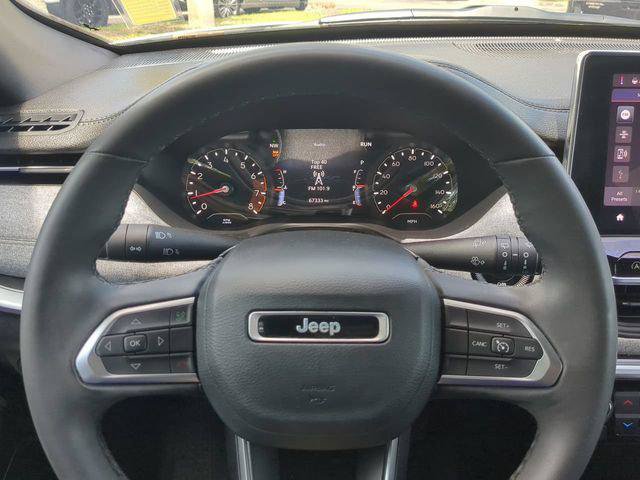Certified 2023 Jeep Compass Latitude w/ Sun and Sound Group AWD/4WD image 31