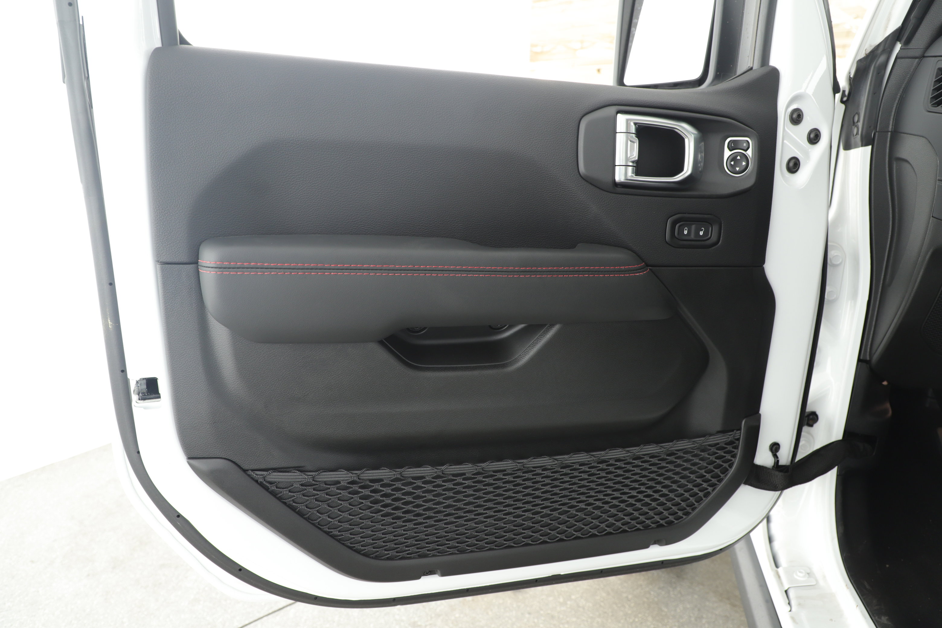New 2025 Jeep Wrangler Unlimited Rubicon image 8
