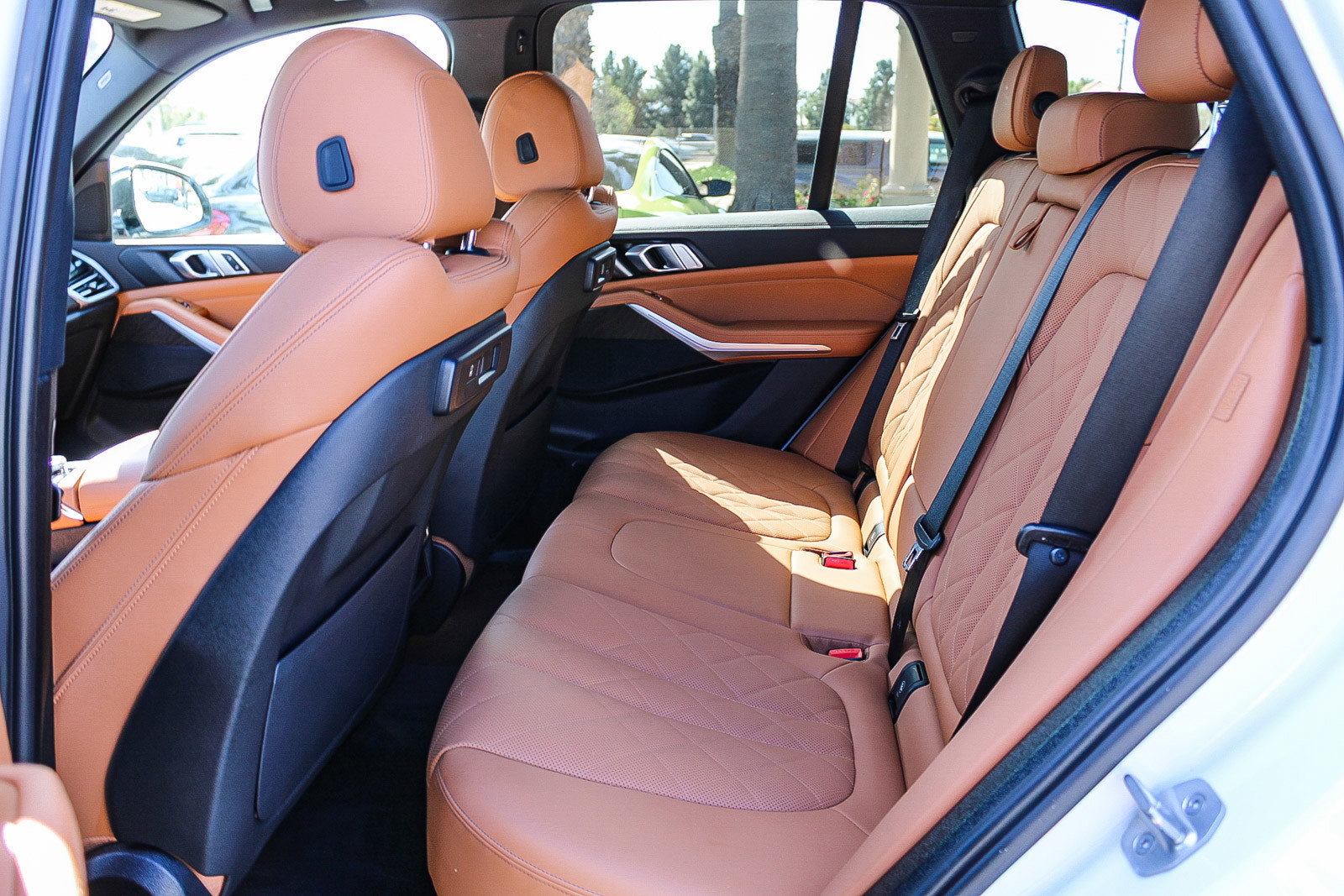 Used 2023 BMW X5 xDrive45e w/ Parking Assistance Package image 18