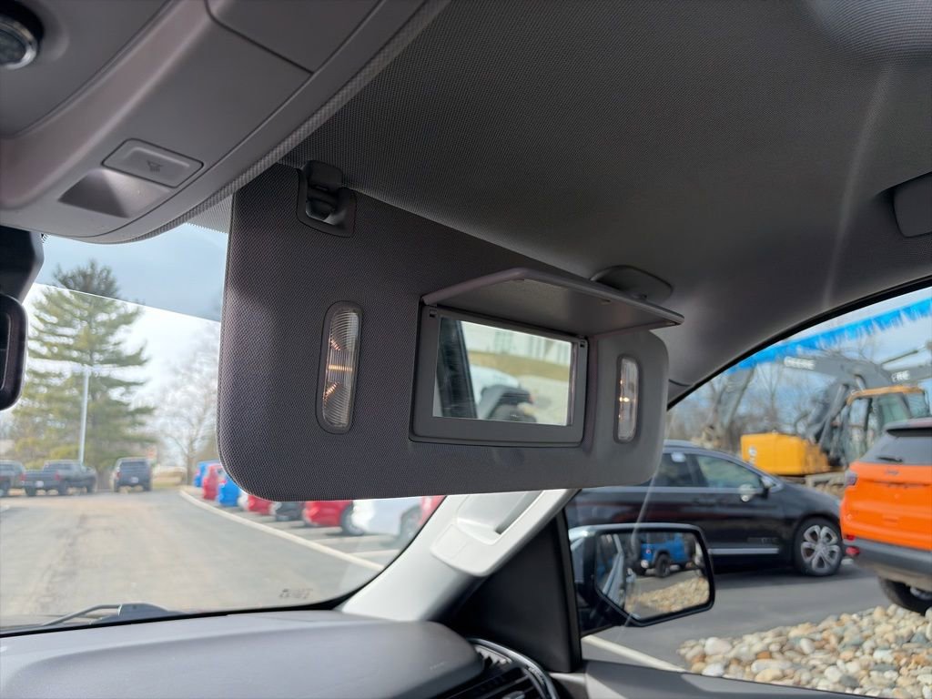 Used 2020 Chevrolet Suburban Premier image 47