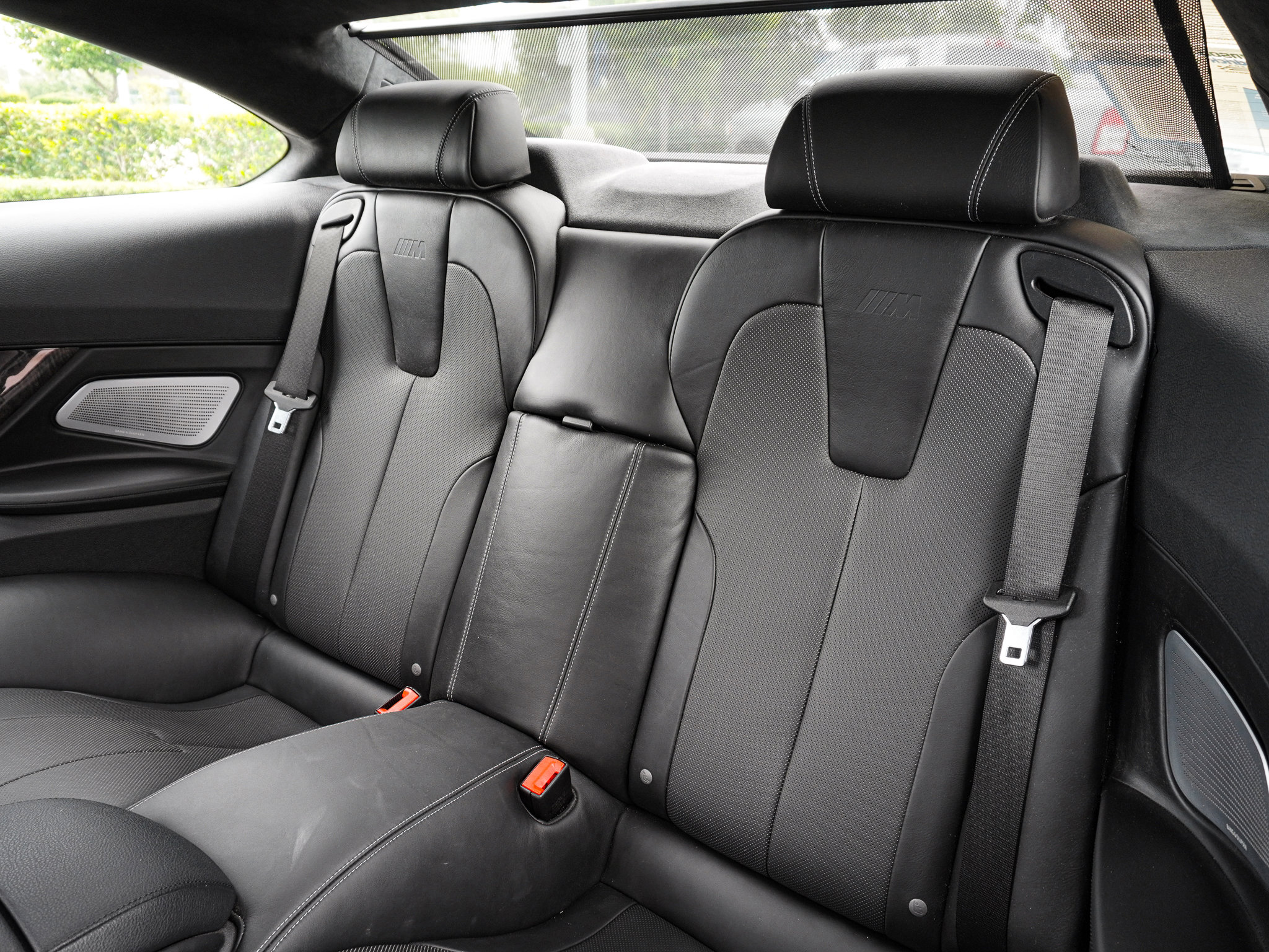 Used 2014 BMW M6 Coupe w/ Executive Package RWD image 35