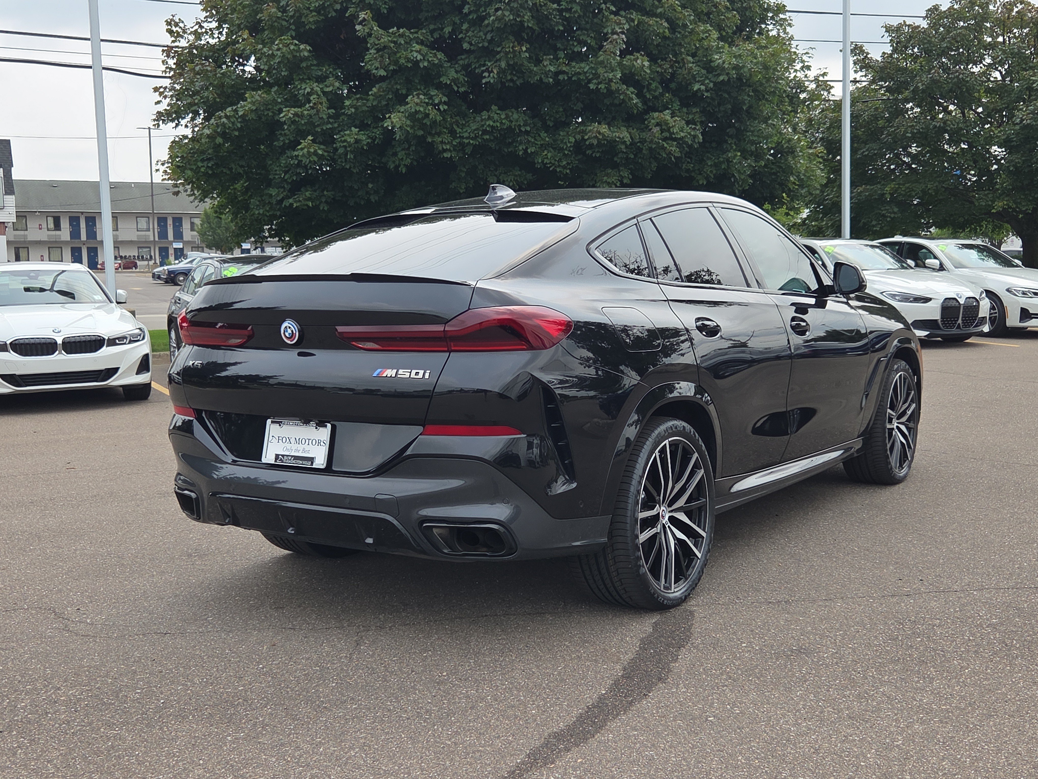 Used 2023 BMW X6 M50i w/ Executive Package AWD/4WD image 5