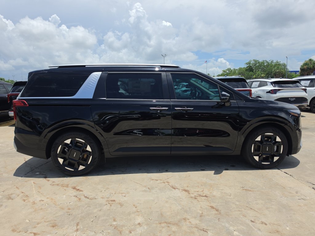 New 2026 Kia Carnival EX FWD image 9