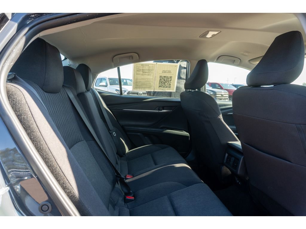 Used 2025 Toyota Camry LE FWD image 16