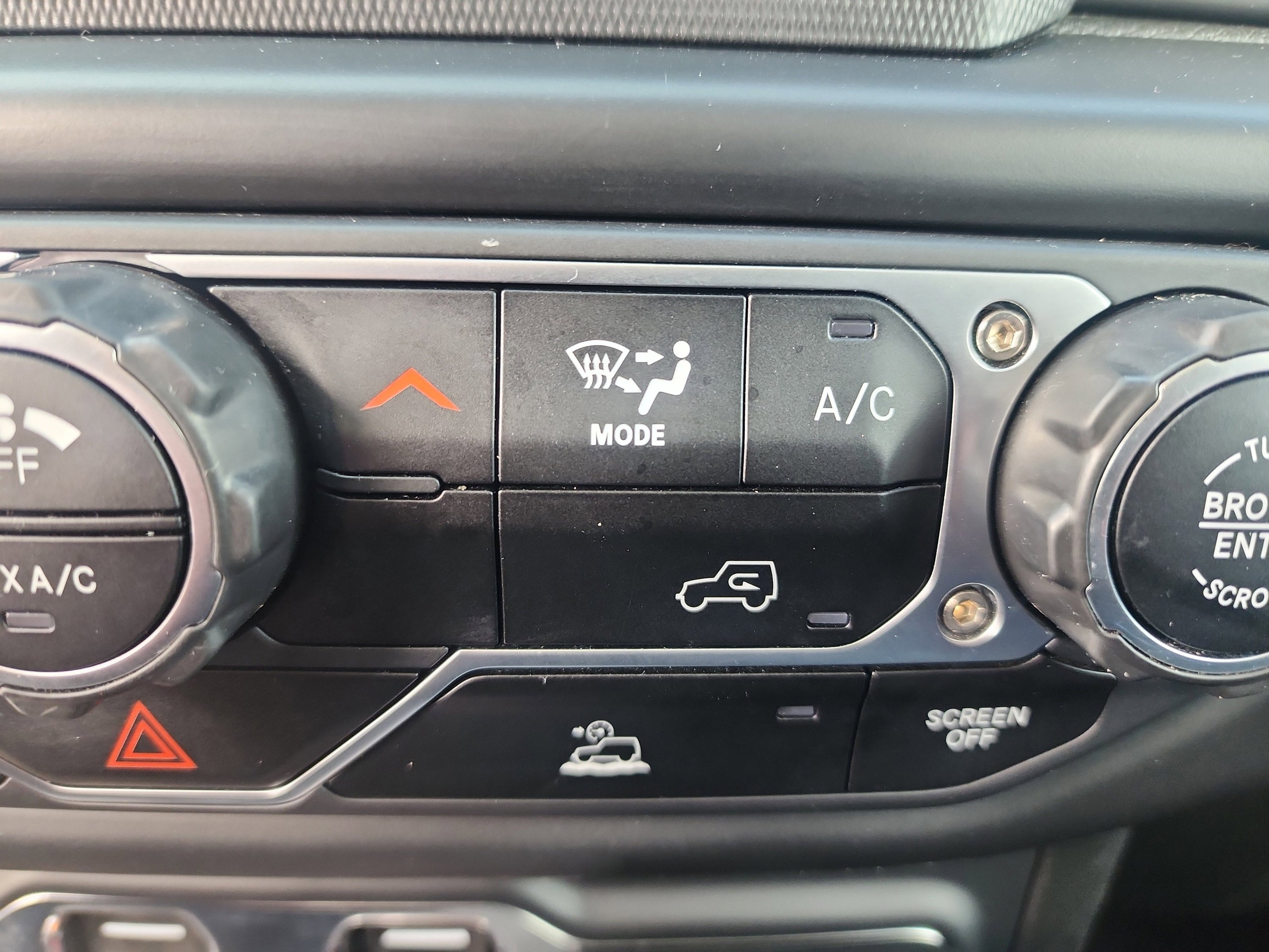 Used 2023 Jeep Gladiator Sport image 27