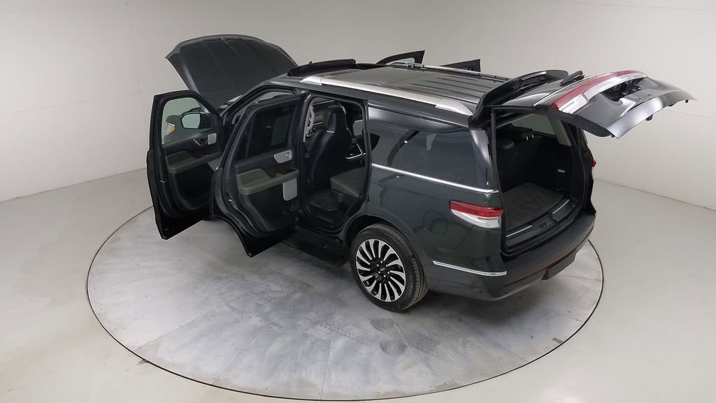 Used 2023 Lincoln Navigator Black Label image 57