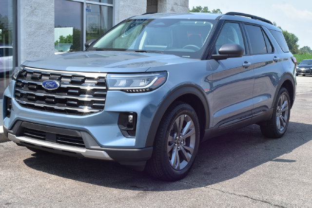 New 2026 Ford Explorer Active w/ Active Comfort Package AWD/4WD image 17