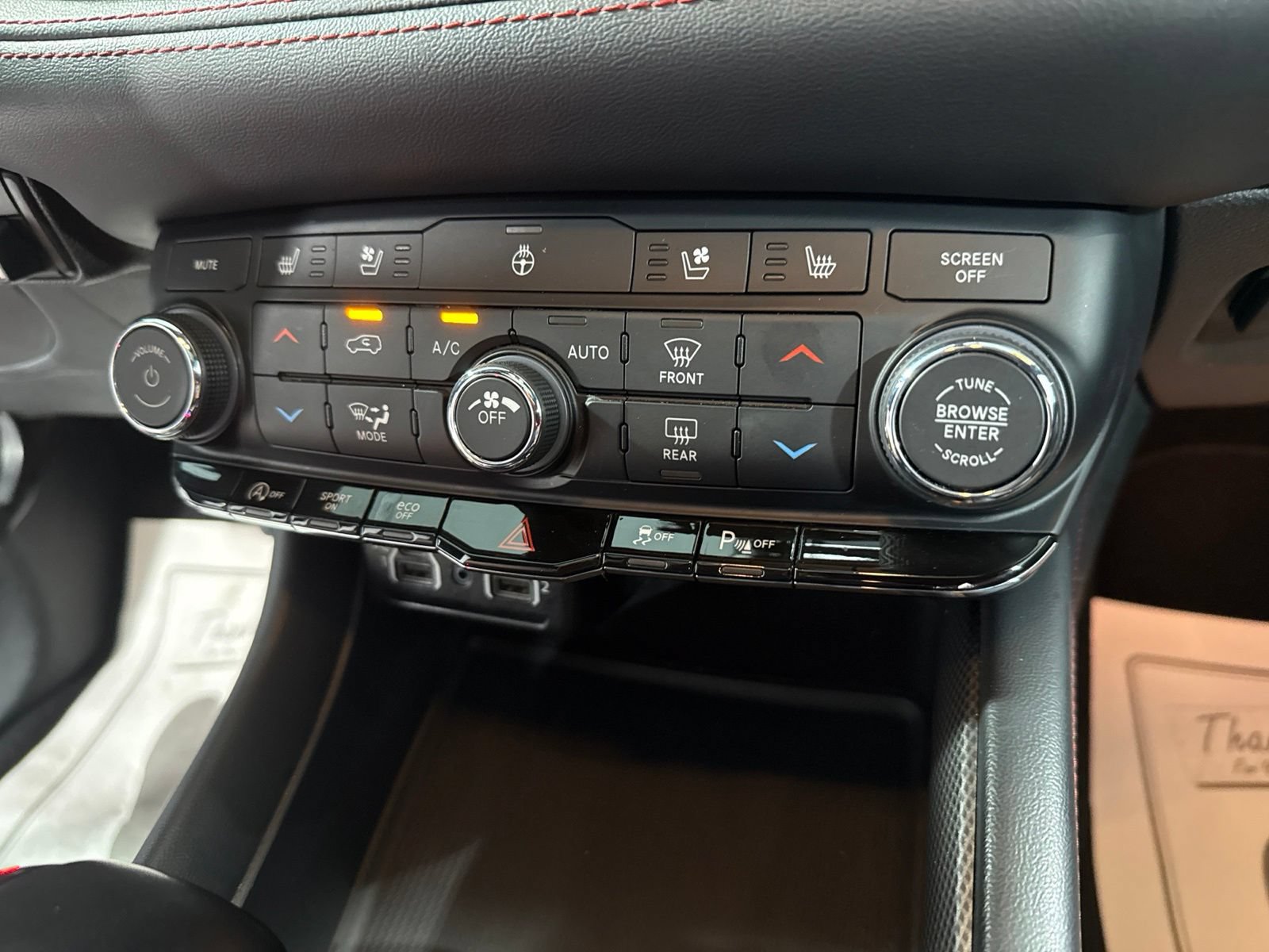 Used 2024 Dodge Durango GT AWD/4WD image 32