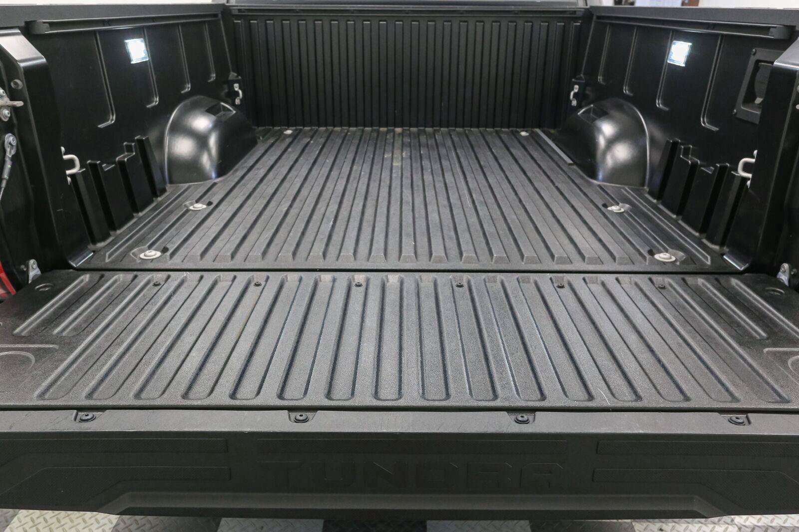 Used 2024 Toyota Tundra Limited AWD/4WD image 11