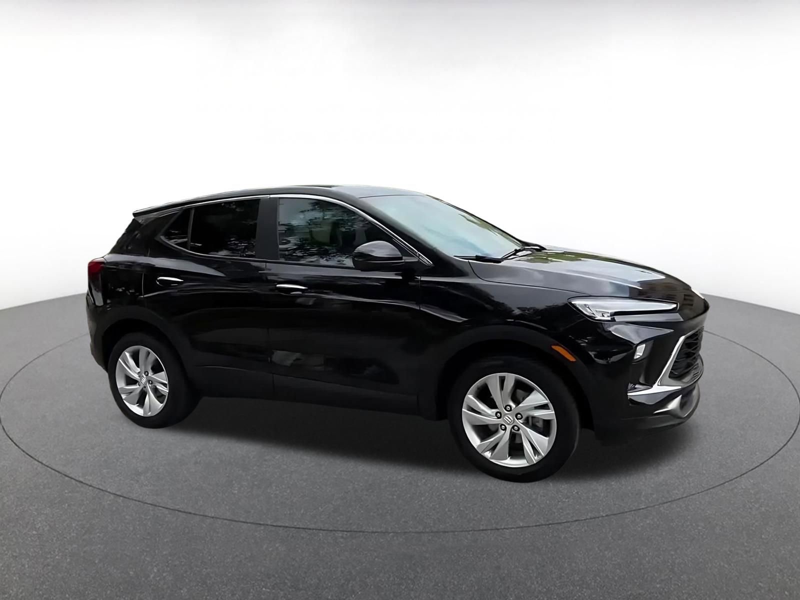 Used 2025 Buick Encore GX Preferred image 2