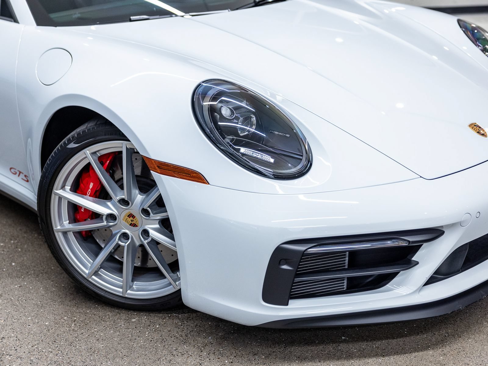 Certified 2022 Porsche 911 Carrera GTS w/ Premium Package RWD image 17