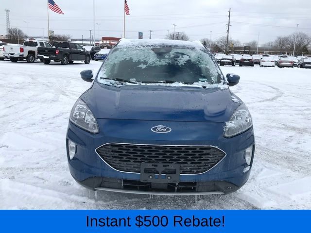 Used 2022 Ford Escape Titanium video 2