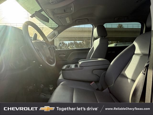 Used 2017 Chevrolet Silverado 3500 W/T AWD/4WD image 9