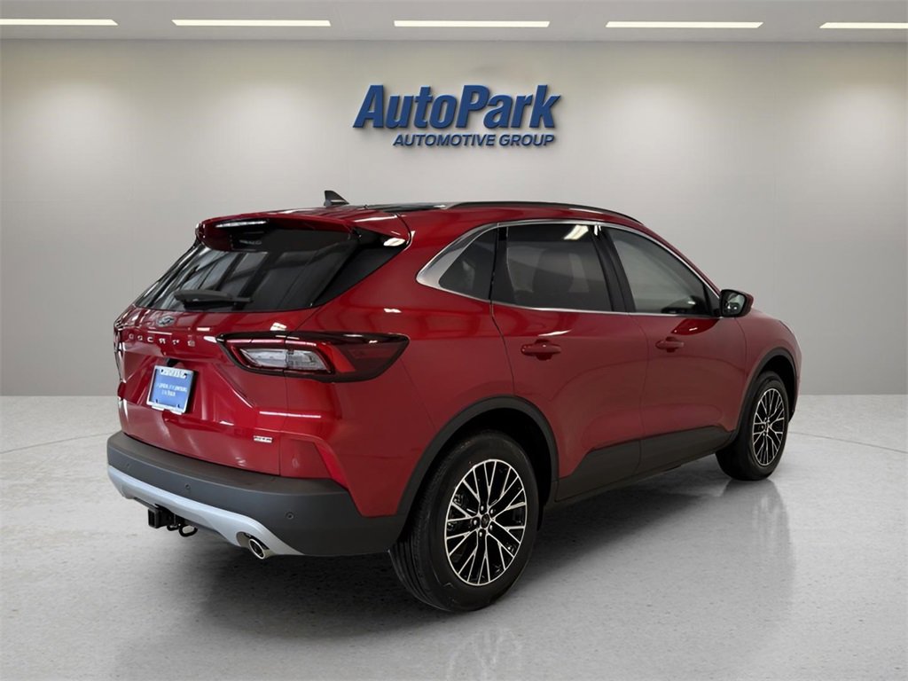 New 2026 Ford Escape SE w/ Class II Trailer Tow Package image 7