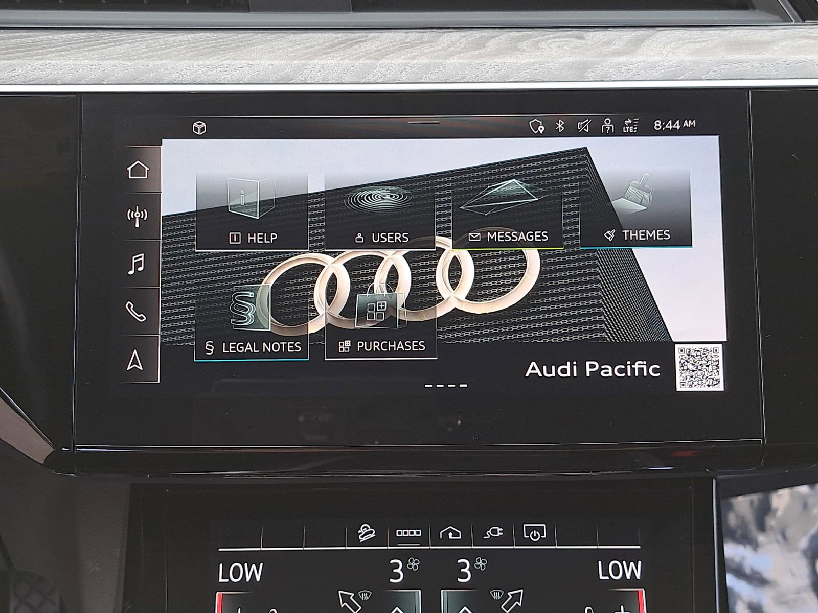 Certified 2023 Audi e-tron Premium Plus w/ Premium Plus Package AWD/4WD image 25