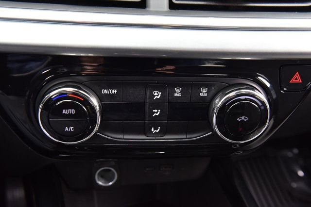 Used 2024 Chevrolet Trax LT FWD image 13
