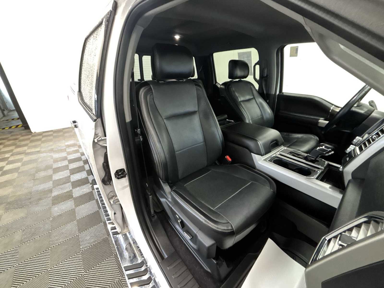 Used 2016 Ford F150 Lariat w/ Equipment Group 502A Luxury image 24