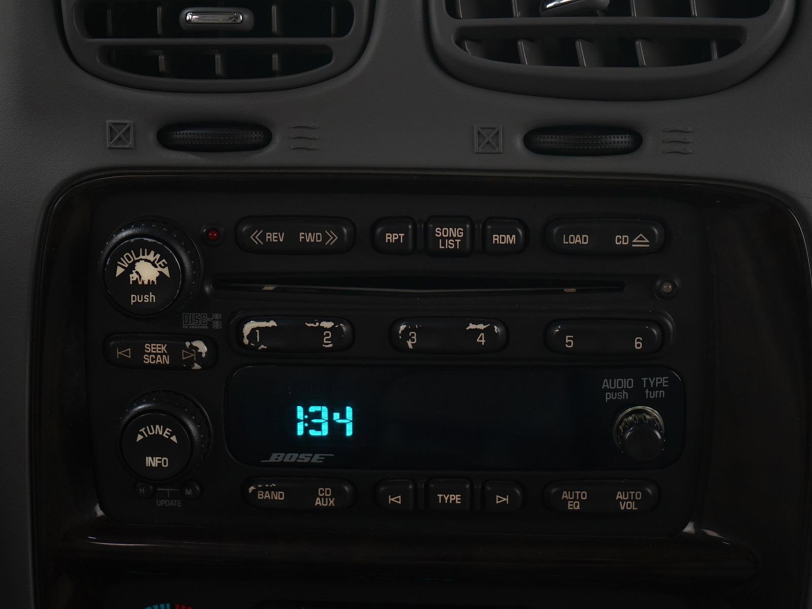 Used 2005 Buick Rainier CXL image 17