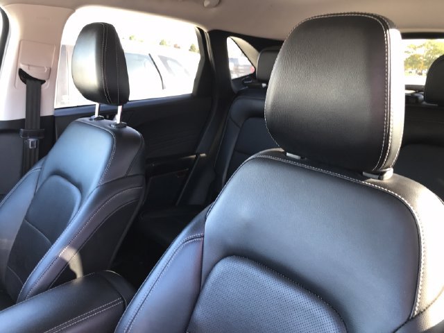 Used 2022 Ford Escape Titanium AWD/4WD image 30